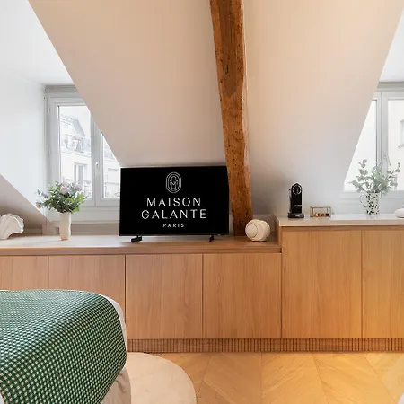 Maison Galante's With Services In Louvre - Rue Des Dechargeurs