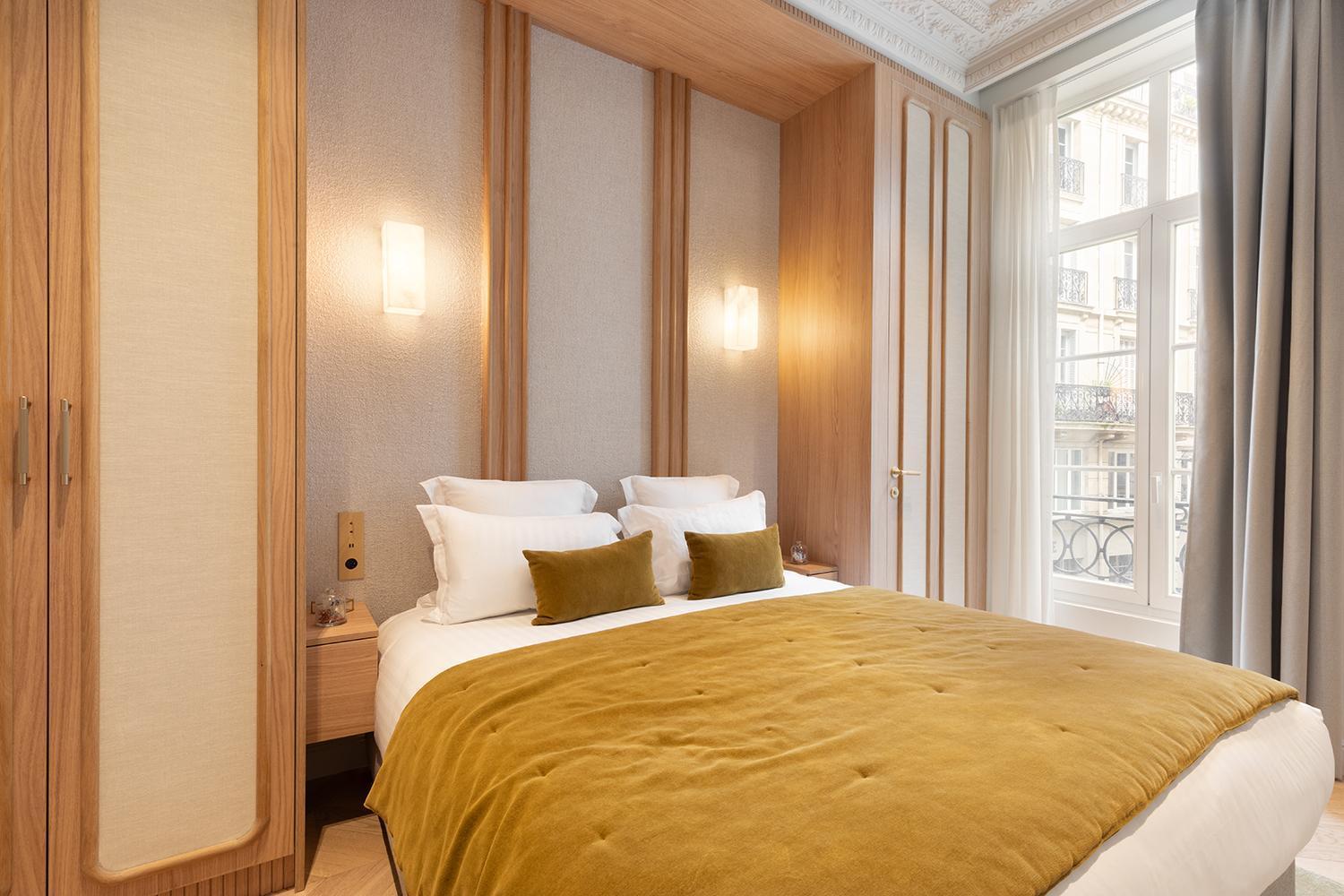 Maison Galante's With Services In Louvre - Rue Des Dechargeurs *