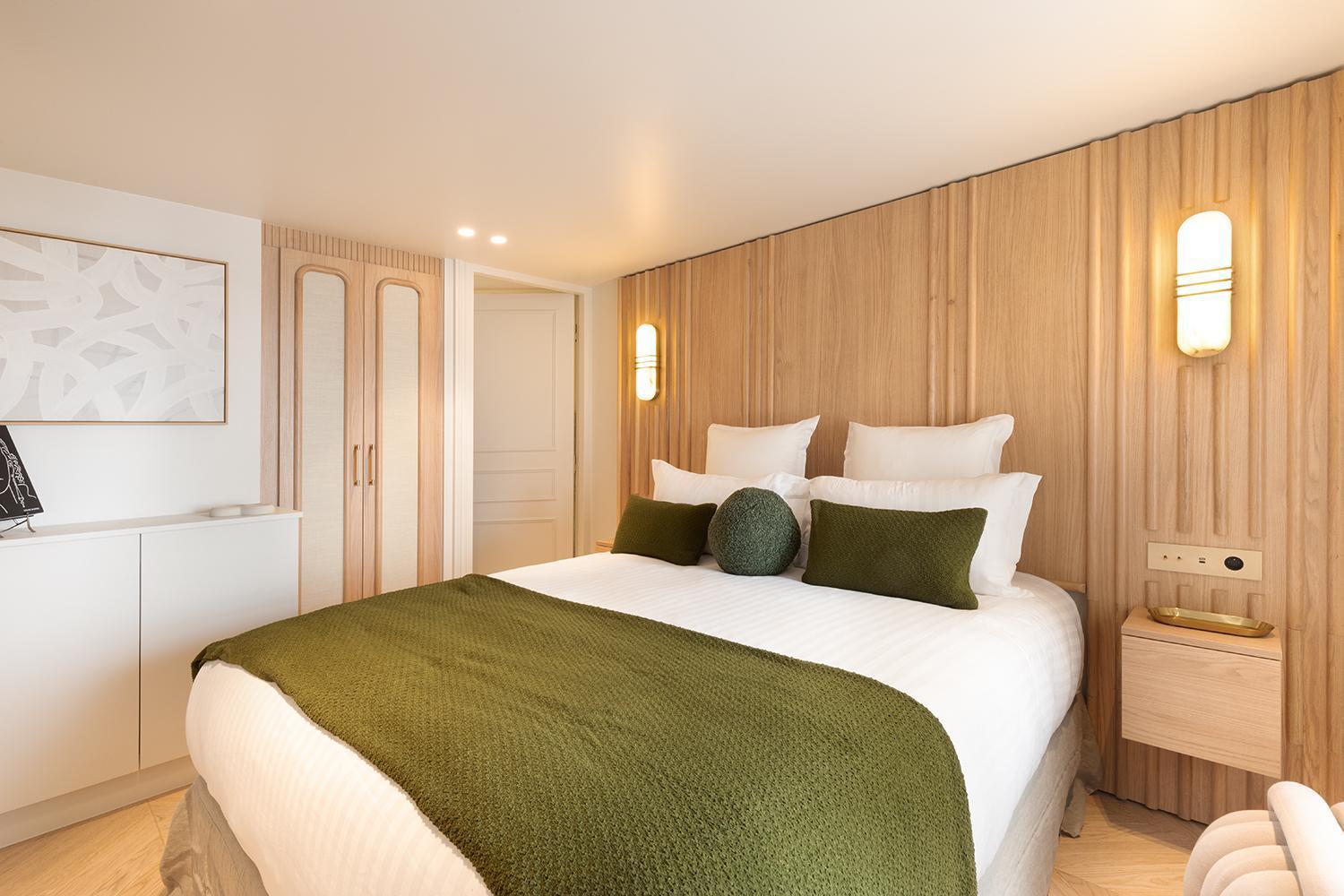 Maison Galante's With Services In Louvre - Rue Des Dechargeurs Paris