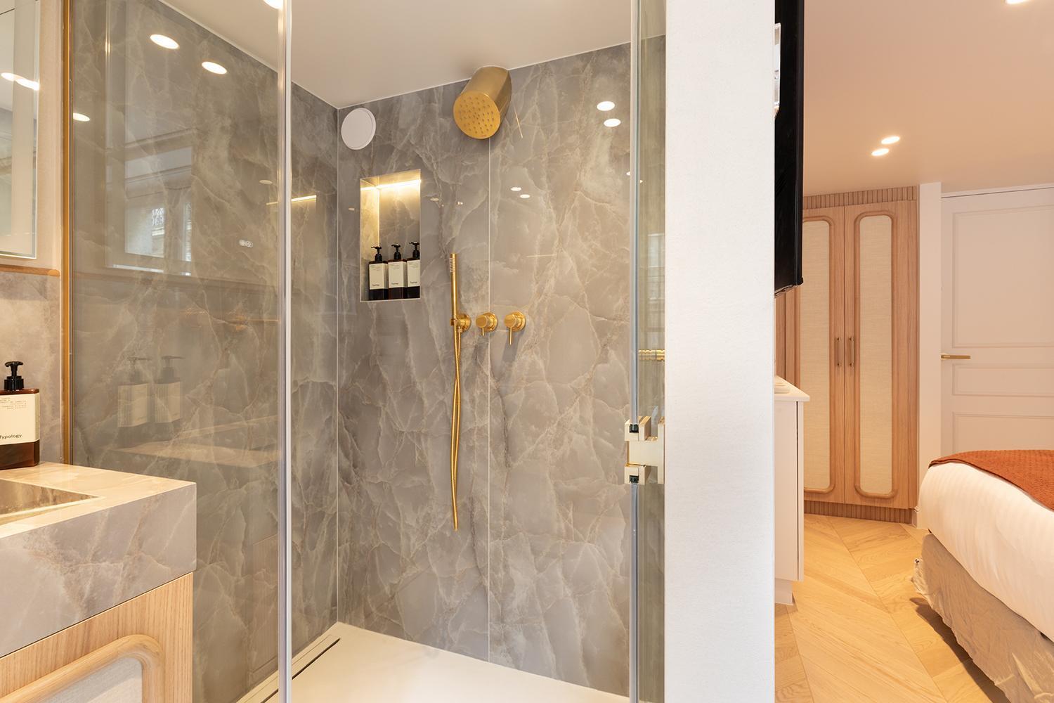 Maison Galante's With Services In Louvre - Rue Des Dechargeurs Paris