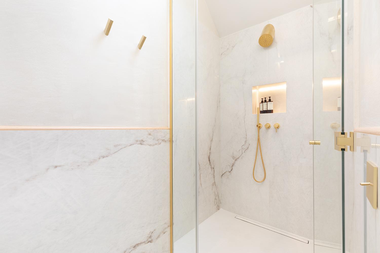 Maison Galante's With Services In Louvre - Rue Des Dechargeurs Paris