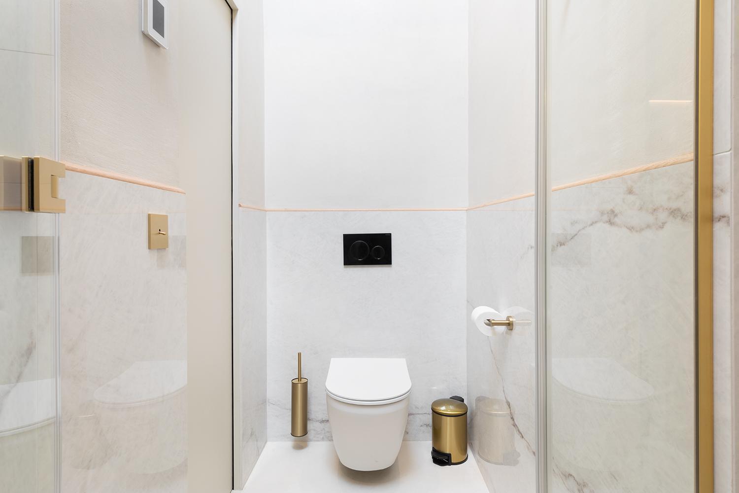 Maison Galante's With Services In Louvre - Rue Des Dechargeurs *