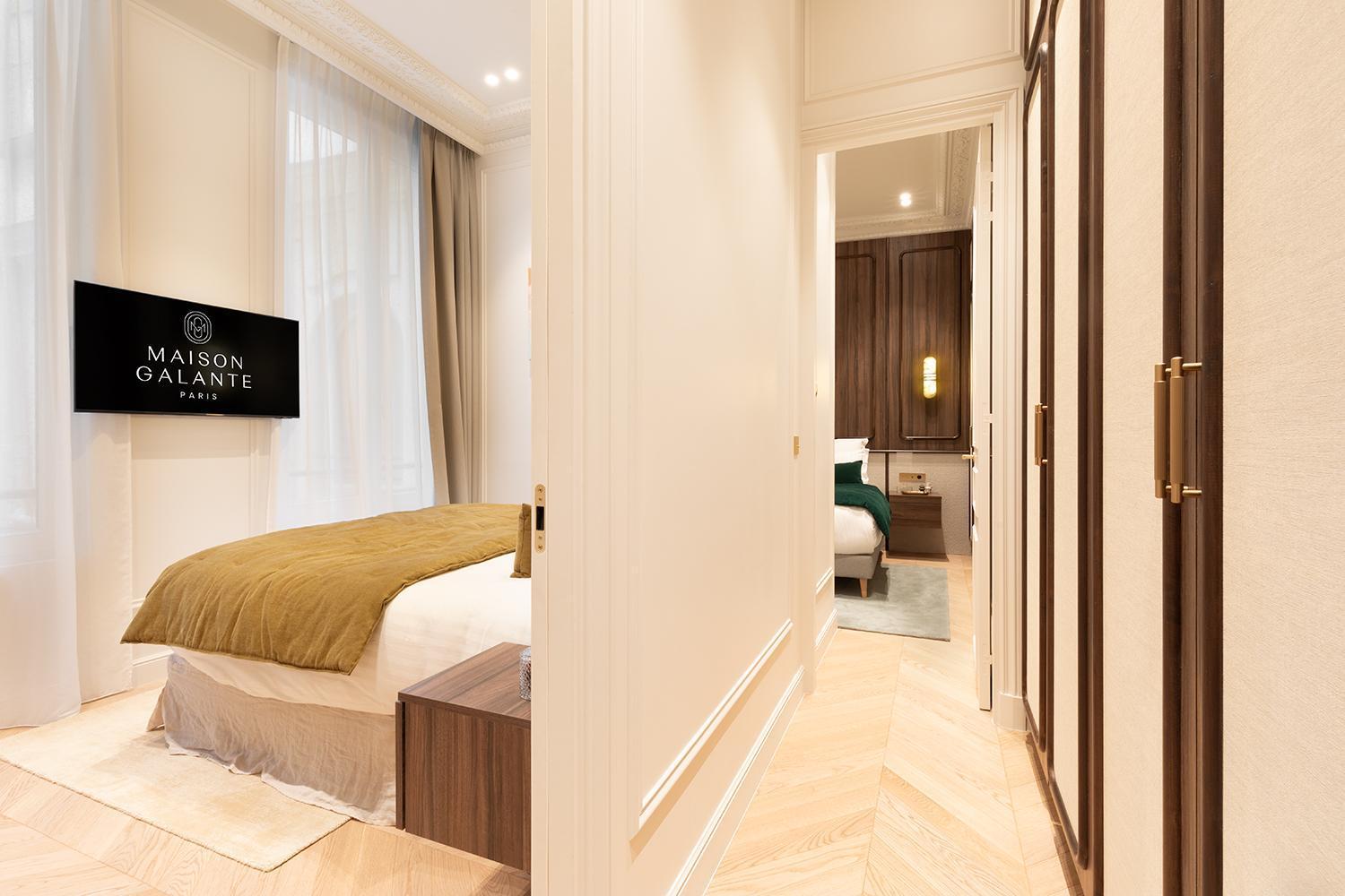 Maison Galante's With Services In Louvre - Rue Des Dechargeurs *