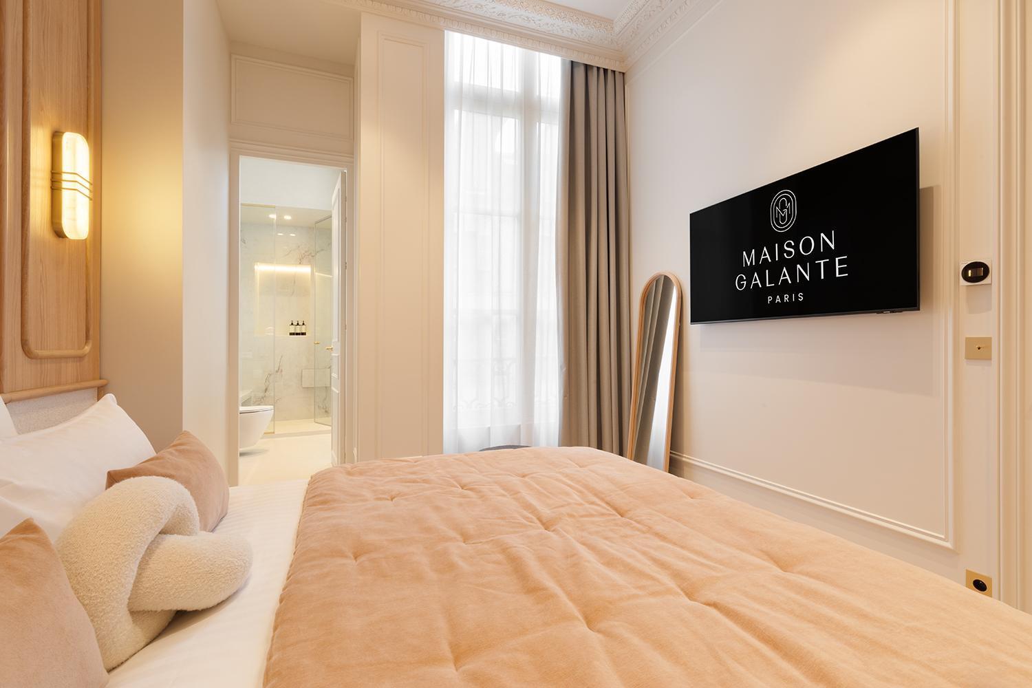 Maison Galante's With Services In Louvre - Rue Des Dechargeurs * Paris