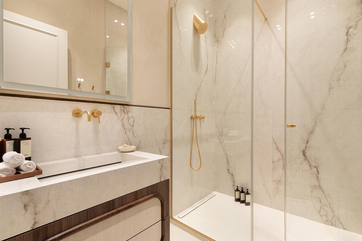 Maison Galante's With Services In Louvre - Rue Des Dechargeurs