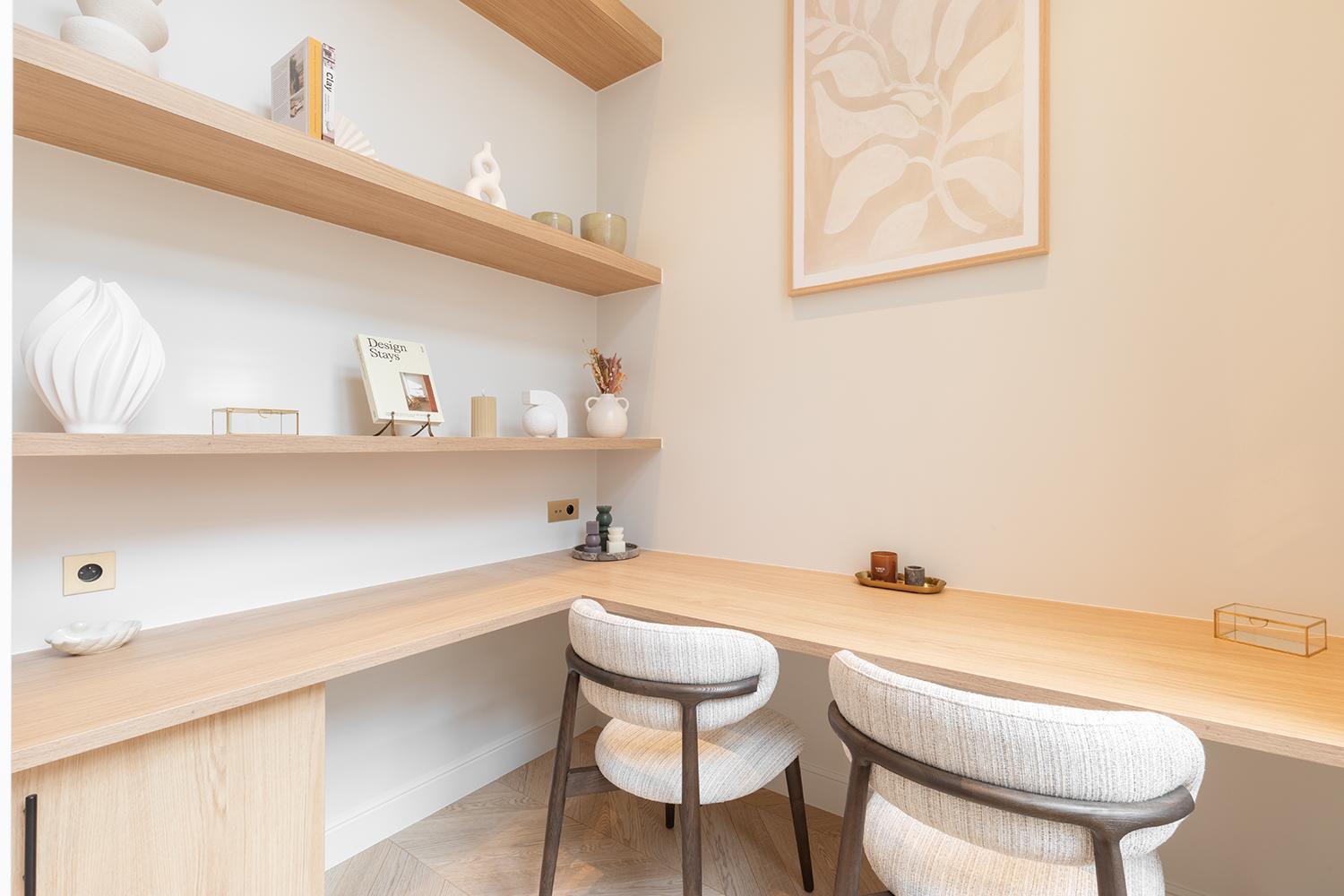 Maison Galante's With Services In Louvre - Rue Des Dechargeurs *