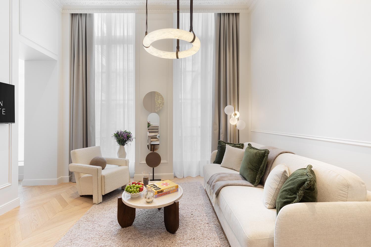 Maison Galante's With Services In Louvre - Rue Des Dechargeurs * Paris