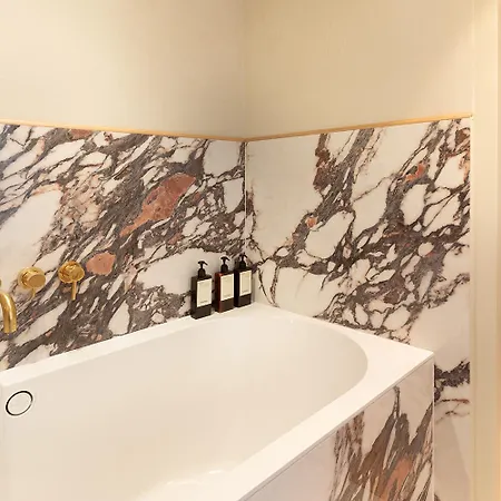 Maison Galante's With Services In Louvre - Rue Des Déchargeurs * Parigi